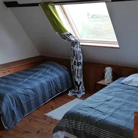 Maison De Charme A Sur Sienne Avec Jardin Clos Feriehus